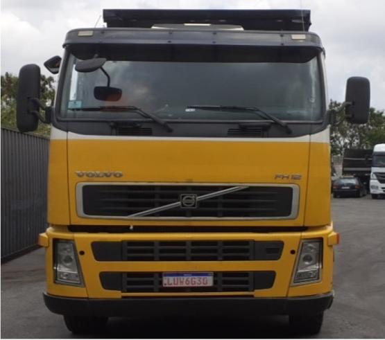 Caminhão Volvo Amarelo Roubado